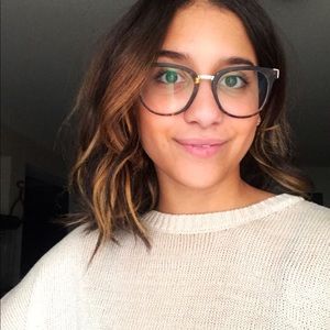 Meet your Posher, Ahja